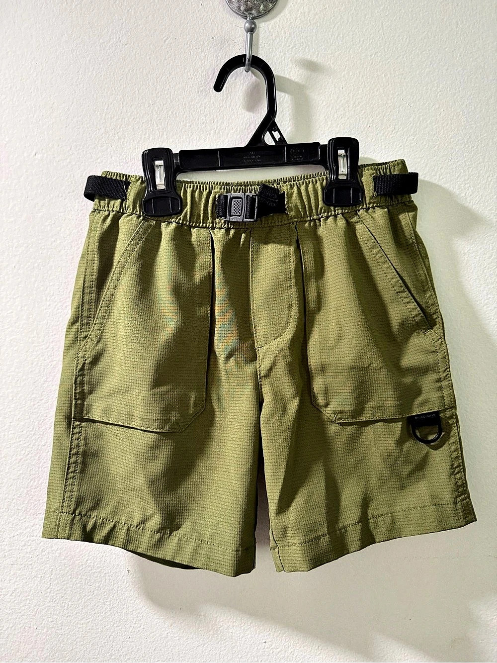 weather nation boy’s Cargo Shorts in Green Size Medium NWT